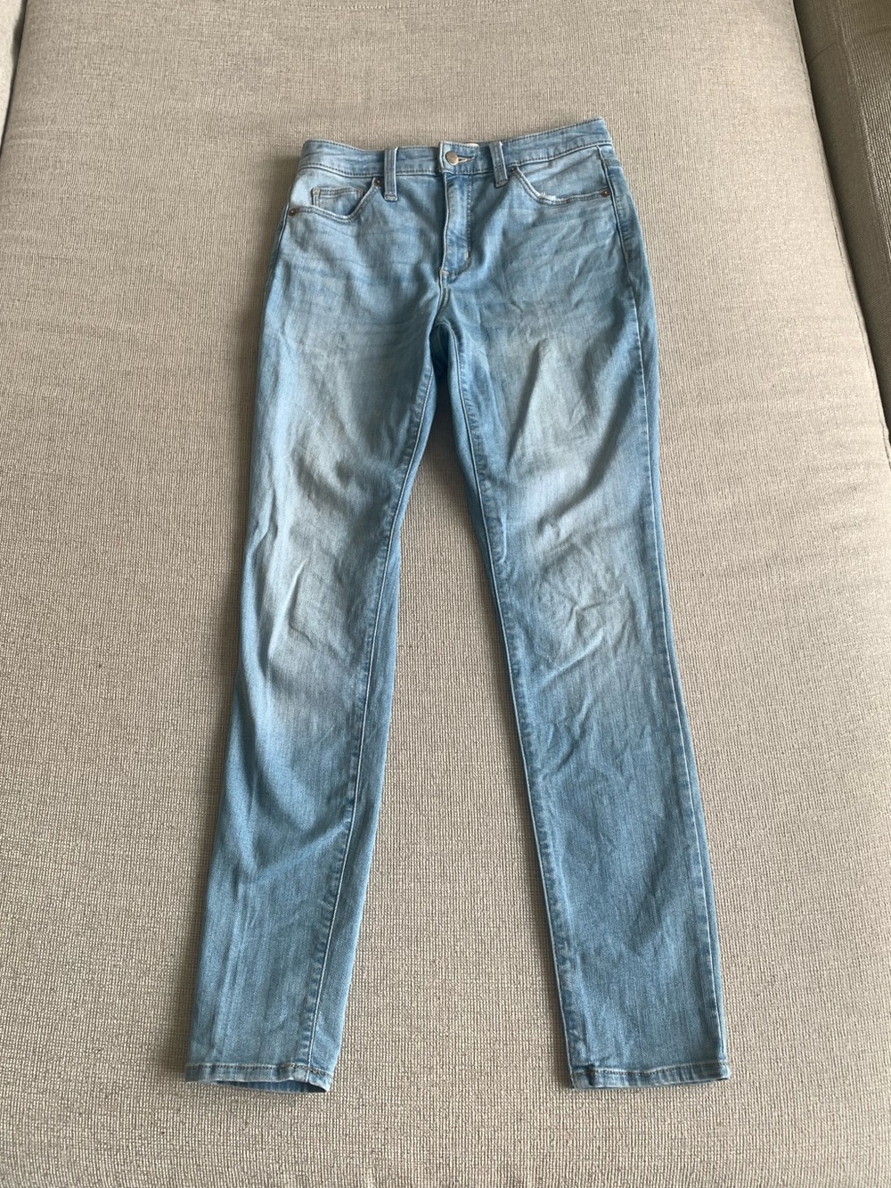 Universal Thread light wash high rise skinny jeans